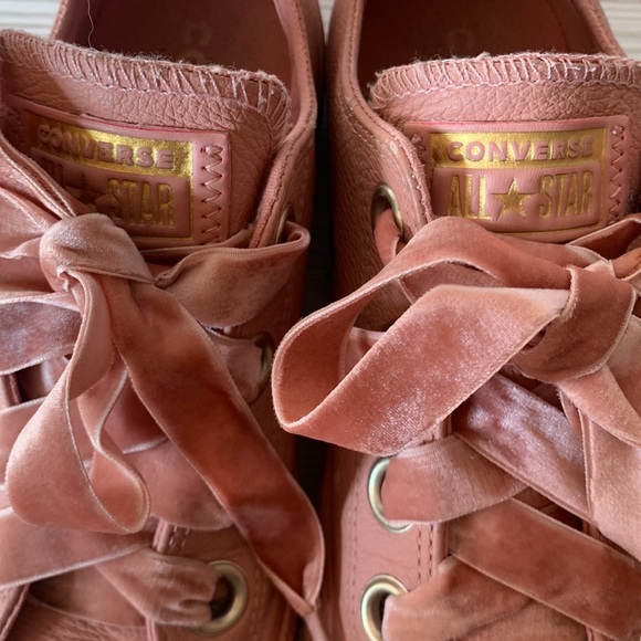 Converse All Star pink leather velvet laces with all same color souls - Picture 7 of 9